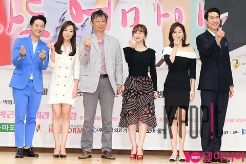 Group — I'm a Mom Too Production Briefing — 2018-05-25