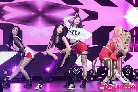 Group — PRISTIN V Showcase — 2018-05-28