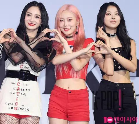 PRISTIN, Gyeol-gyeong, Eunwoo, Na Young — PRISTIN V Showcase