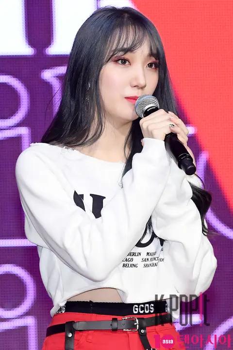 PRISTIN, Roa — PRISTIN V Showcase