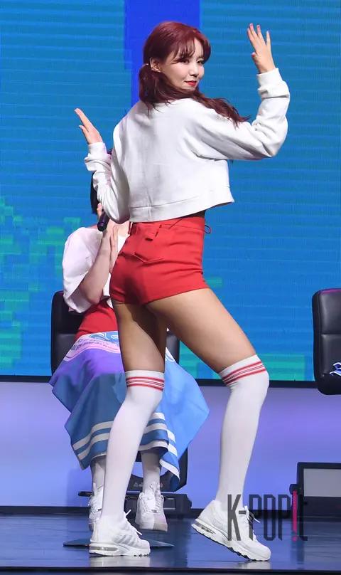 AOA, Hye-jung — AOA Showcase