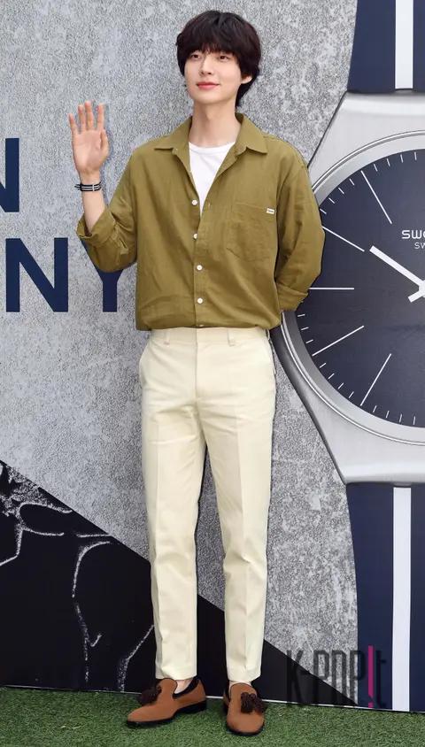 Ahn Jae-hyun — Launch