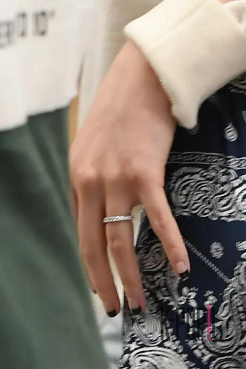 Song Hye-kyo — Airport
