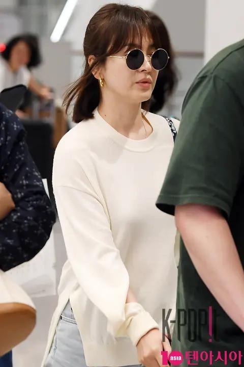 Song Hye-kyo — Airport