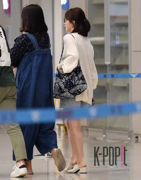Song Hye-kyo — Airport