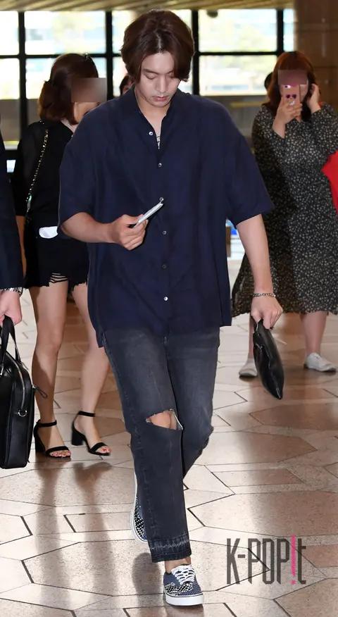 Kim Hyun-joong — Airport