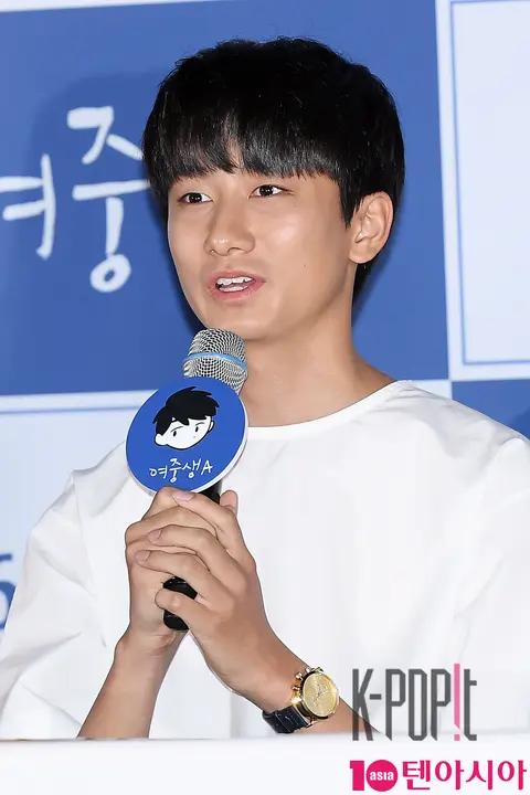 Yu Jae-sang — Female High School Student A Press Screening — 2018-06-04
