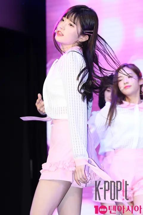 fromis_9, Song Ha-young — fromis_9 Showcase