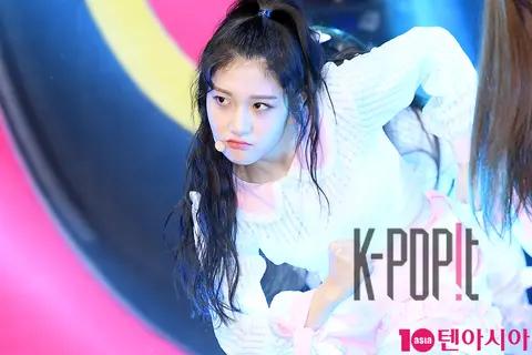 fromis_9, Lee Seo-yeon — fromis_9 Showcase