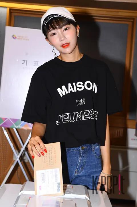 MOMOLAND, Hyebin — Regional Election Early Voting Site