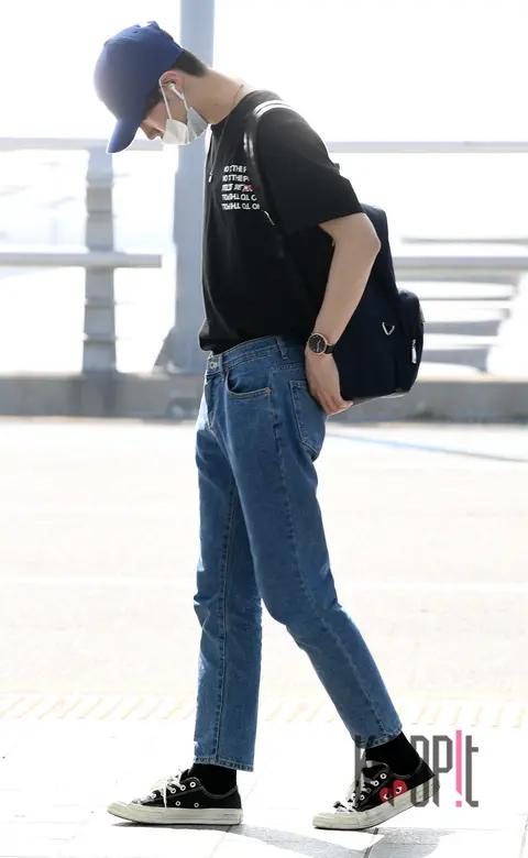 PENTAGON, Yeo Won — Airport