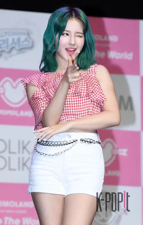 MOMOLAND, Nancy — MOMOLAND Showcase