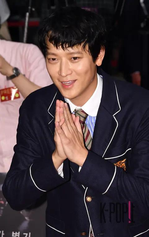 Kang Dong-won — Film Inran Red Carpet
