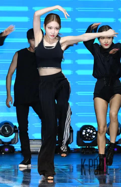 CHUNG HA — CHUNG HA Showcase