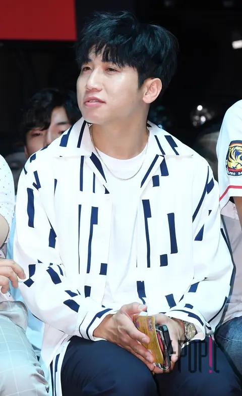Yu Se-yoon — Comedy Week in Hongdae Production Briefing