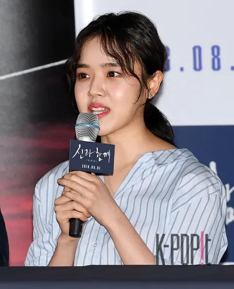 Kim Hyang-gi — Junto with Gods: Karma Press Screening