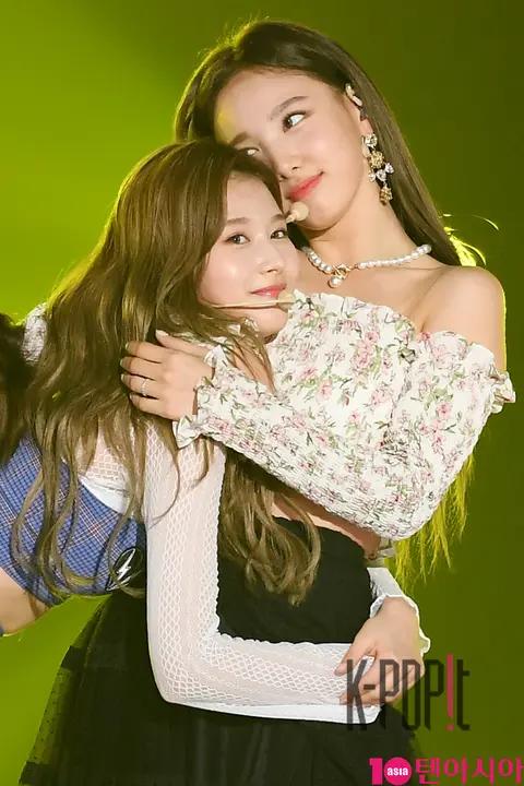TWICE, Sana, Nayeon (TWICE) — Korea Music Festival
