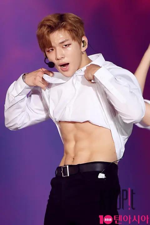 Wanna One, Kang Daniel 3 — Korea Music Festival