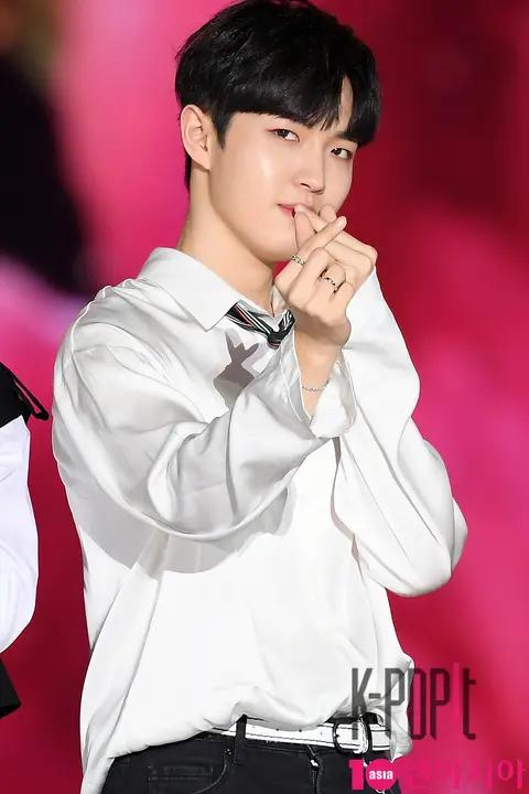 Wanna One, Kim Jaehwan — Korea Music Festival