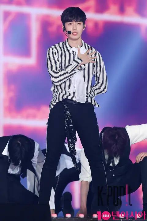 Wanna One, Kim Jae-hwan 2 — Korea Music Festival