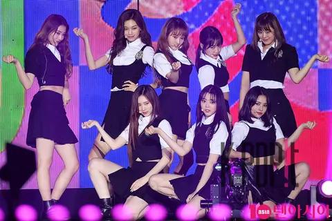 Weki Meki 2 — Korea Music Festival