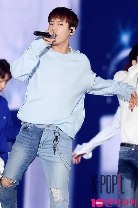 BTOB, Lee Min-hyuk — Korea Music Festival