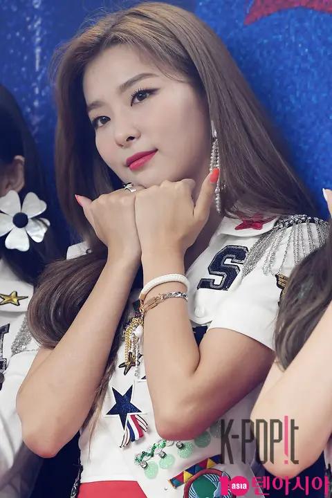 Red Velvet, Seulgi — Red Velvet Press Conference