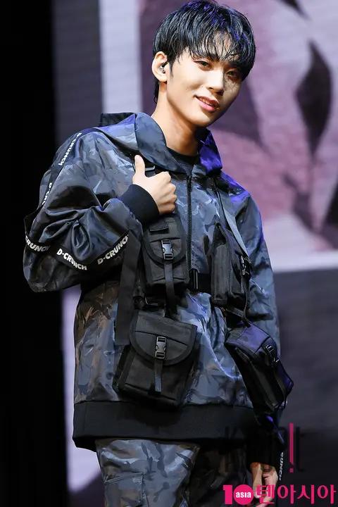 D-Crunch, Chan-young — D.Crunch Showcase