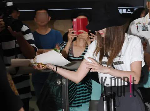 TWICE, Sana — Airport