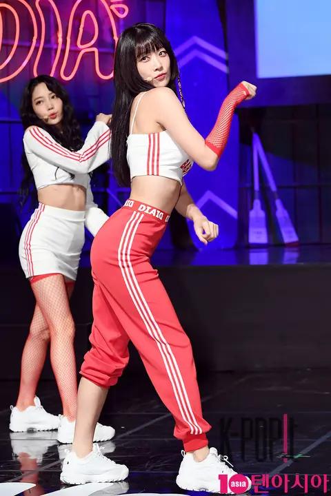 DIA, 1 — DIA Showcase