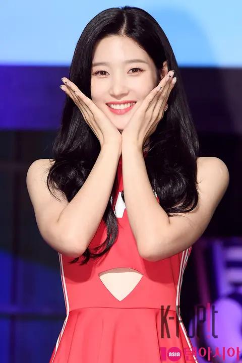 DIA, Jung Chae-yeon — DIA Showcase