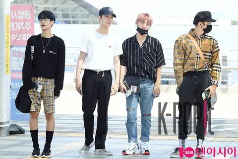 Wanna One, Lee Dae-hwi, Lai Guanlin, Yoon Ji-sung, Kang Daniel — Airport