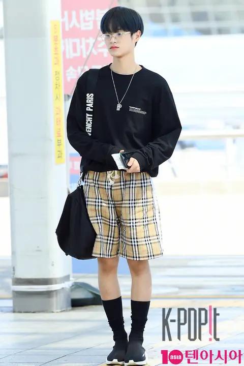 Wanna One, Lee Dae-hwi — Airport