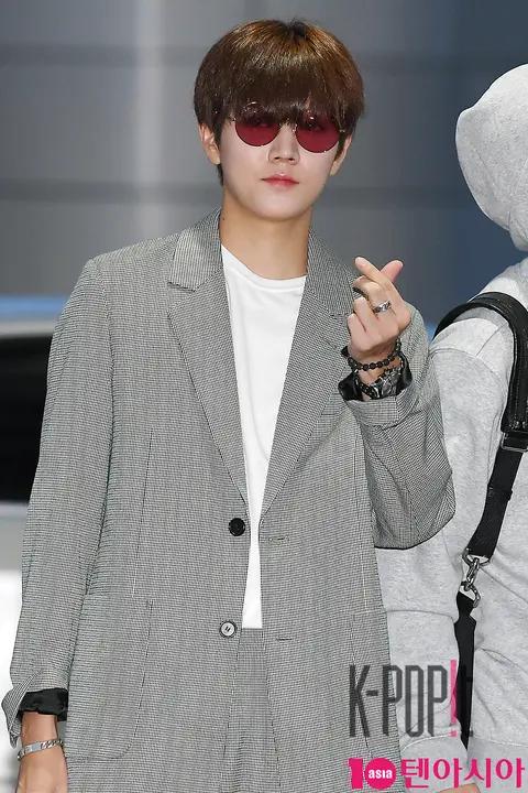 NU'EST, Ren — Airport