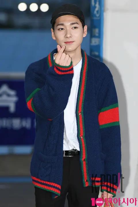 NU'EST, Aaron 1 — Airport