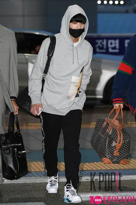 NU'EST W, Jonghyun — Airport