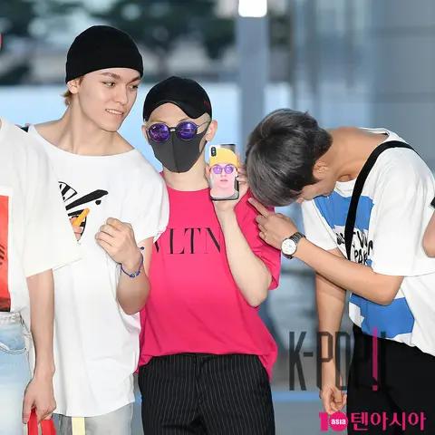SEVENTEEN, Woo Ji 1 — Airport