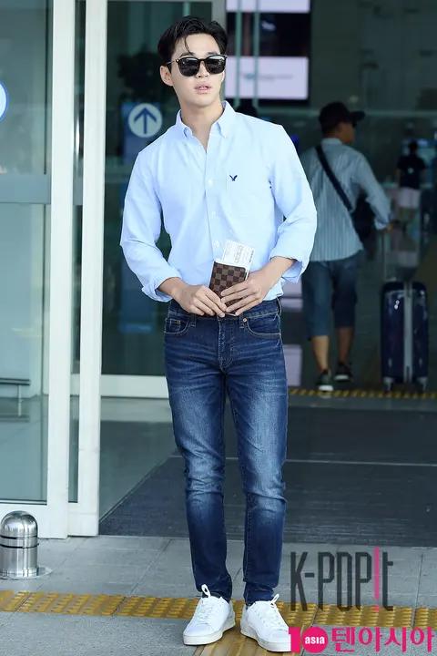 Henry (4) — Airport