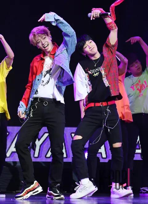 MXM, Dong-hyun, Young-min 3 — MXM Showcase