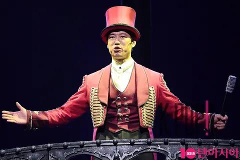 Yoo Joon-sang — Barnum Press Call