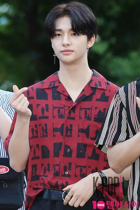 Stray Kids, Hyun-jin — Music Bank Arrival