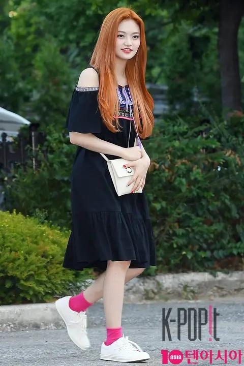 DIA, Somi — Music Bank Arrival