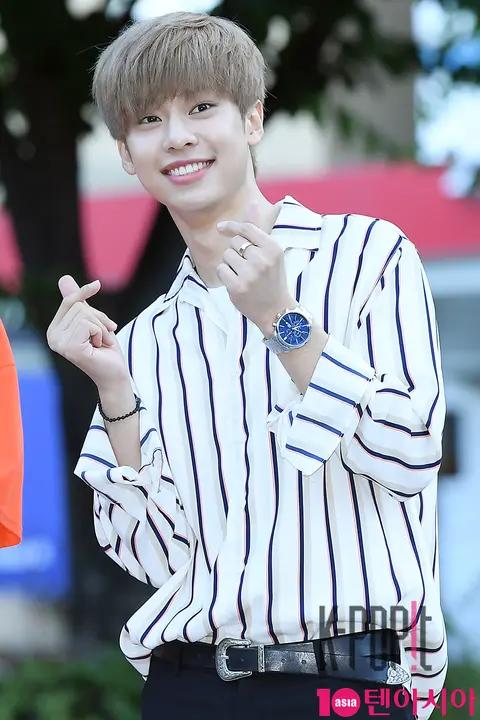 MXM, Kim Dong-hyun — Music Bank Arrival