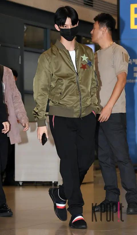 Wanna One, Bae Jin-young 1 — Airport