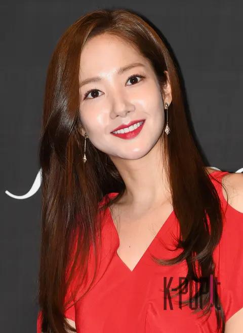Park Min-young 2 — Shiseido Launch