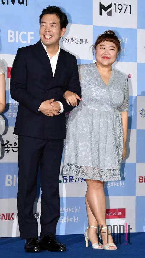 Kim Young-min-gi, Hong Yun-hwa — Busan Comedy Festival Blue Carpet