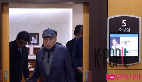 Lee Seung-hyun (Reporter) — Choi Hee-jun Funeral 3