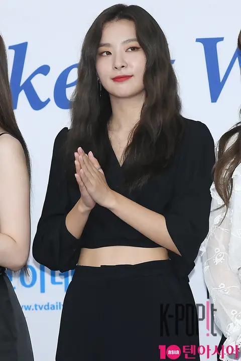 Red Velvet, Seulgi — SoribadaAwards Blue Carpet