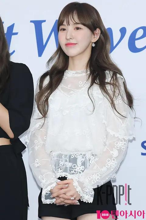 Red Velvet, Wendy — SoribadaAwards Blue Carpet