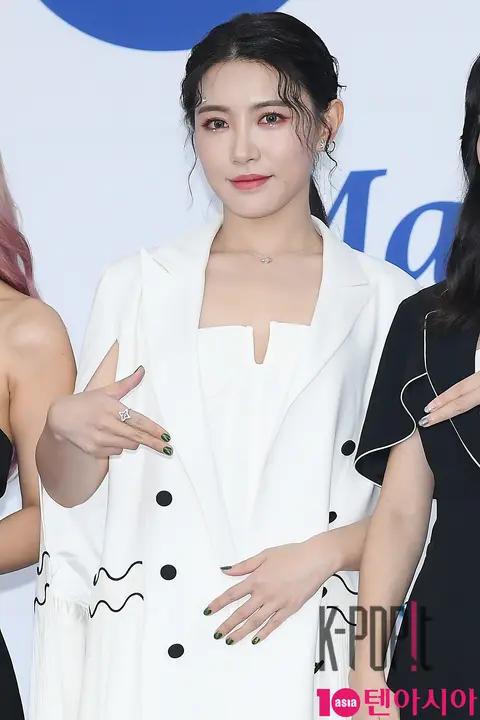 Seven Senses, Diamond — SoribadaAwards Blue Carpet